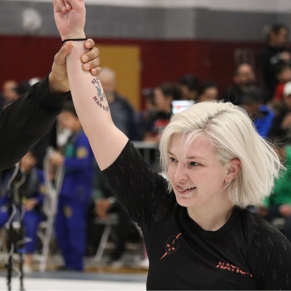 Meet your Posher, America - Picture 1 of 1